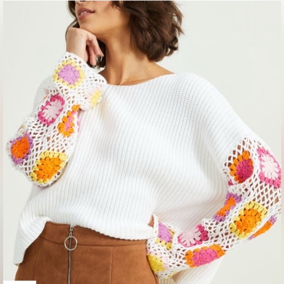 NWOT Pink Lily Off “Wanna Be With You” Cream Cropped Crochet Sleeves Sweater - Picture 1 of 11